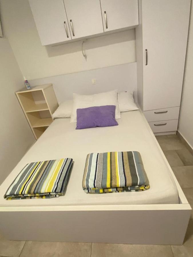 Tissa-Novalja Apartment Екстериор снимка